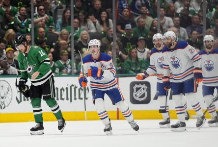 Les Oilers battent les Stars 3-1 et ne sont qu’à un gain de la finale