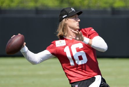 Les Jaguars auraient consenti un contrat de 275 millions $ au quart Trevor Lawrence