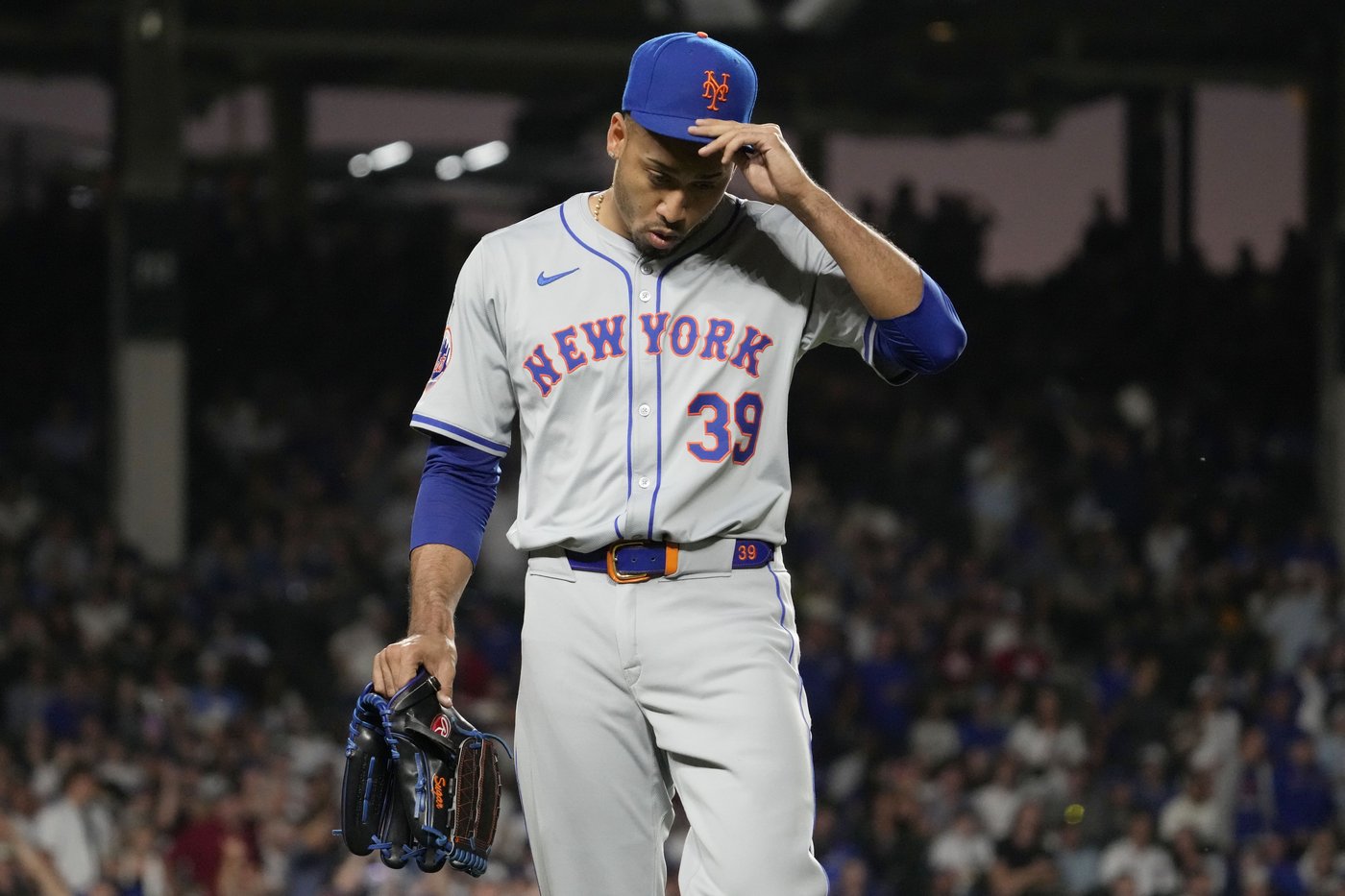 Substance collante: Le releveur des Mets Edwin Diaz suspendu pour 10 matchs