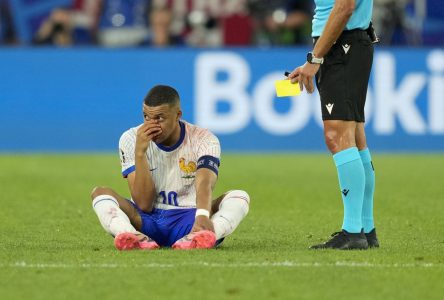 La France bat l’Autriche 1-0 à l’arraché; Kylian Mbappé sorti pour blessure