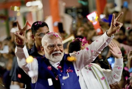 Modi revendique la victoire de sa coalition aux élections législatives en Inde
