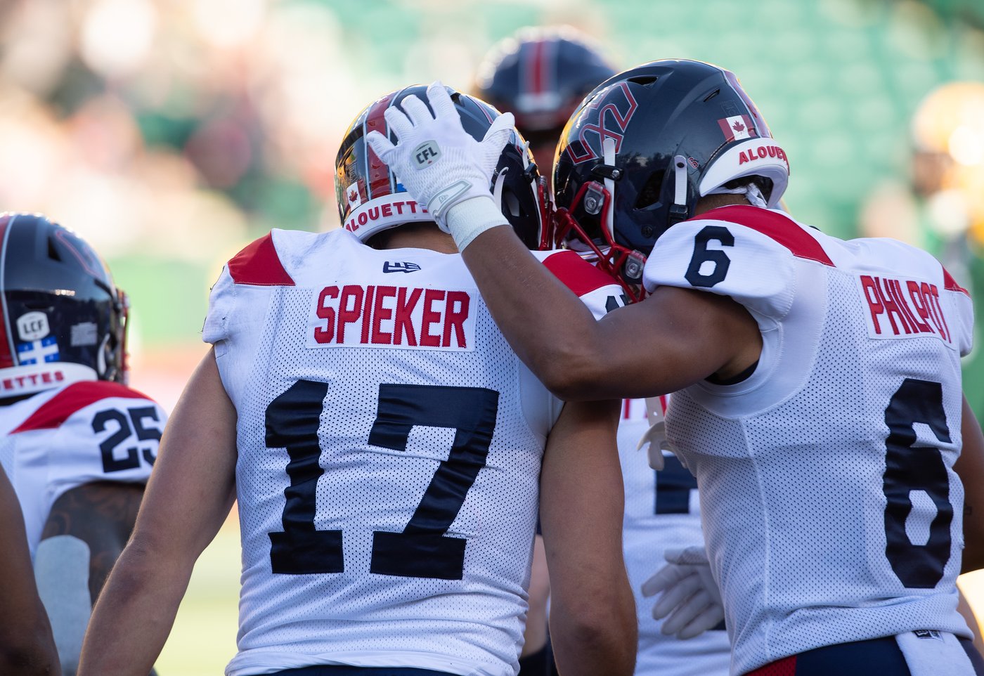 Walter Fletcher marque 2 touchés et les Alouettes défont les Elks 23-20