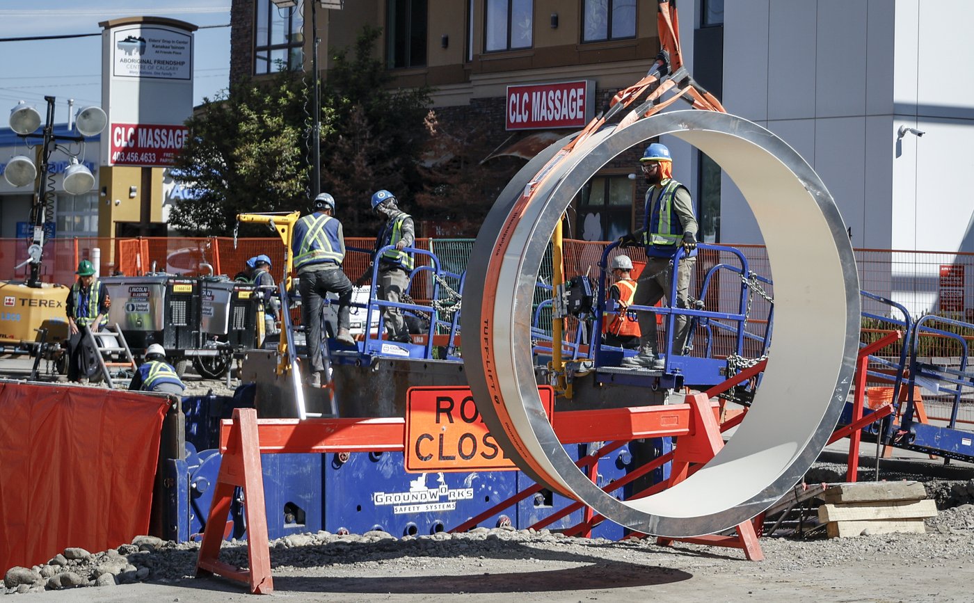 Calgary: l’artère routière au-dessus de la conduite d’eau qui a brisé va rouvrir