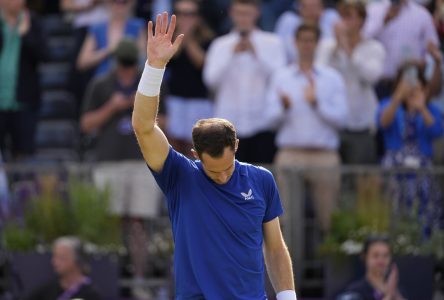 Andy Murray est incertain d’être prêt pour Wimbledon après s’être blessé au dos