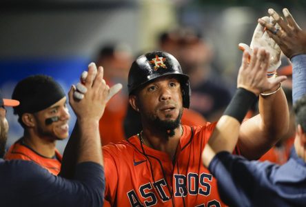 Les Astros de Houston libèrent le vétéran José Abreu à mi-chemin de son contrat