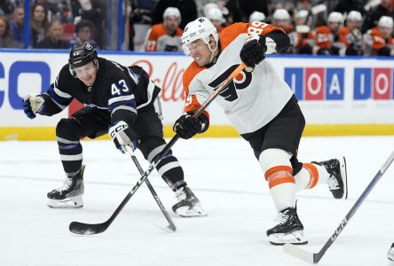 Les Flyers envisagent de racheter le contrat de l’attaquant Cam Atkinson