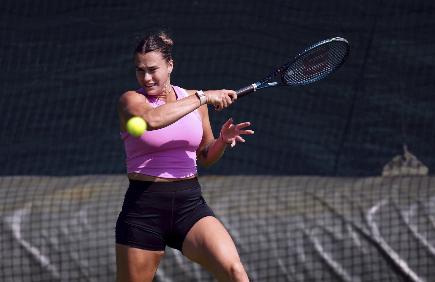 Aryna Sabalenka se retire du tournoi de Wimbledon en raison d’une blessure
