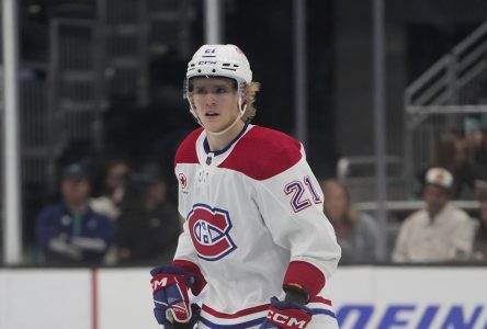 Le défenseur Kaiden Guhle accepte un contrat de 6 ans et 33,3 M$US du Canadien