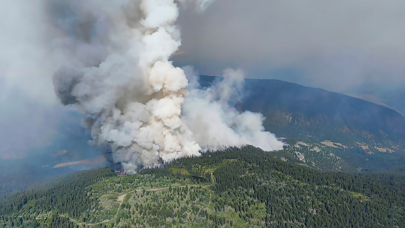 Colombie-Britannique : les incendies de forêt forcent des évacuations