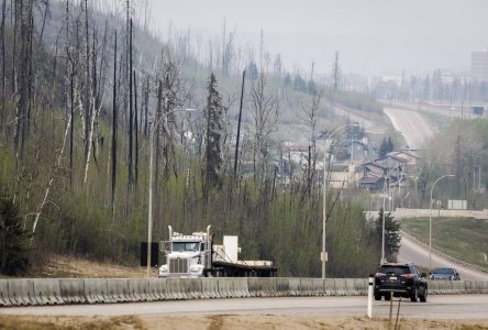 Les incendies de forêt en Alberta entraînent davantage d’évacuations