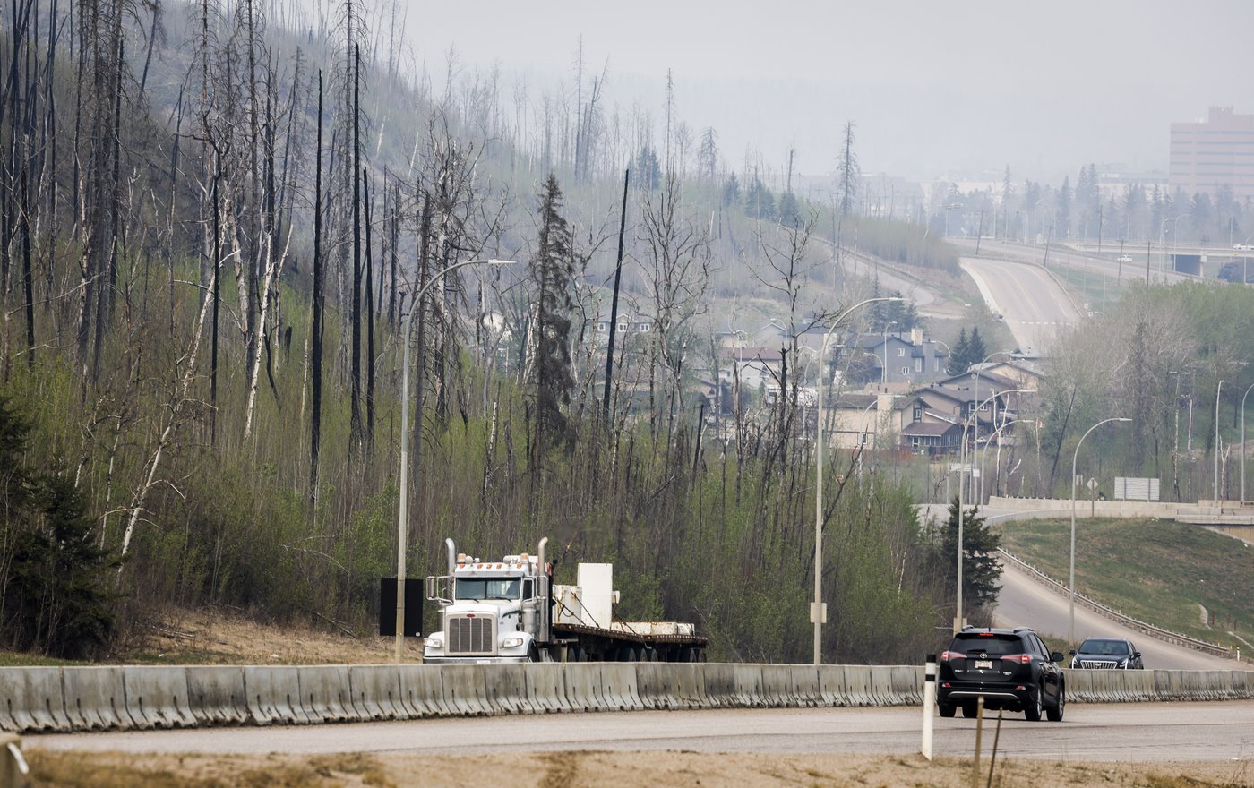 Les incendies de forêt en Alberta entraînent davantage d’évacuations