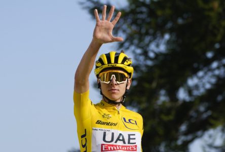 Pogacar continue à augmenter son avance au Tour de France et égale un vieux record