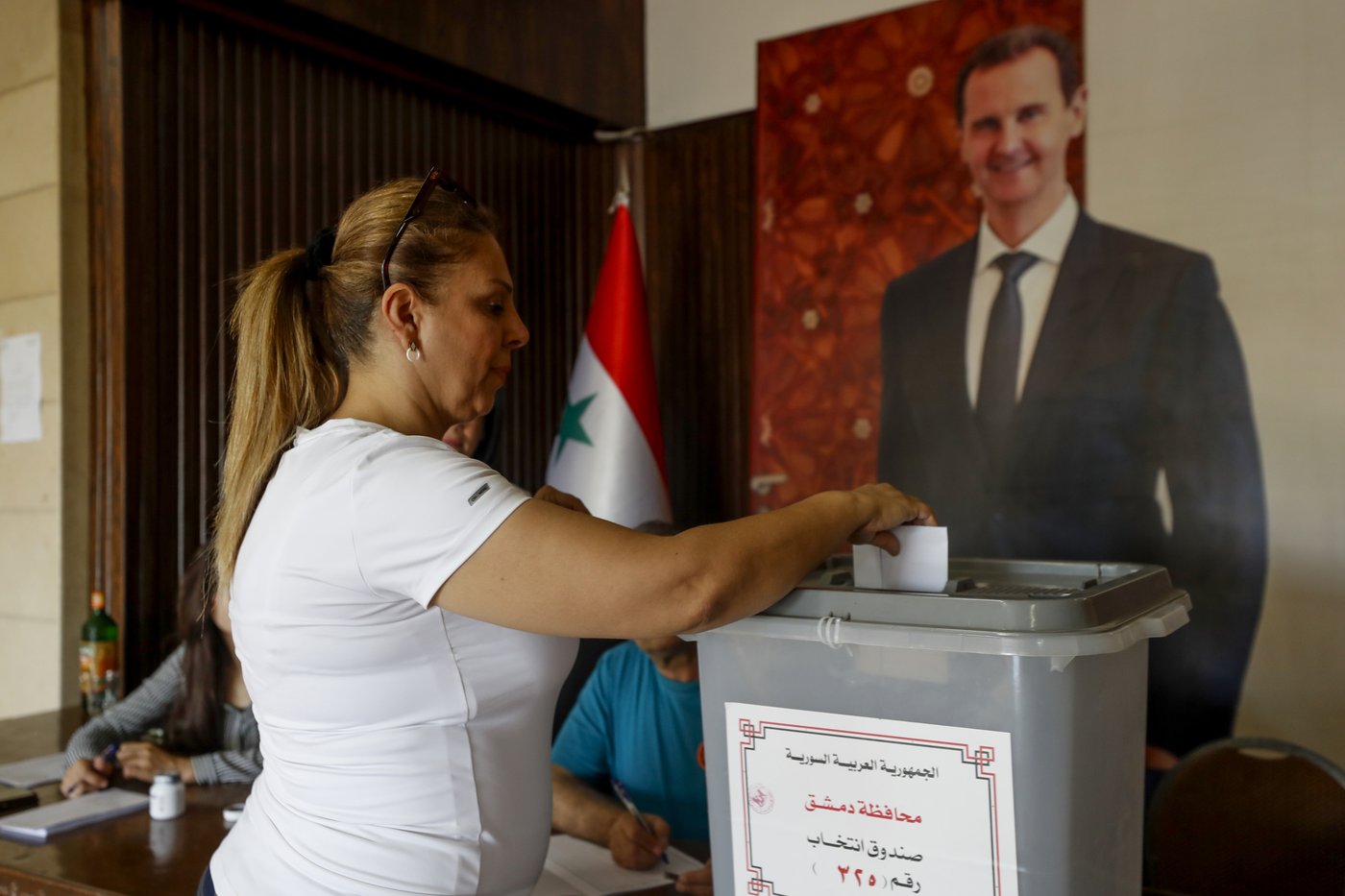 Les Syriens votent lundi lors des élections législatives