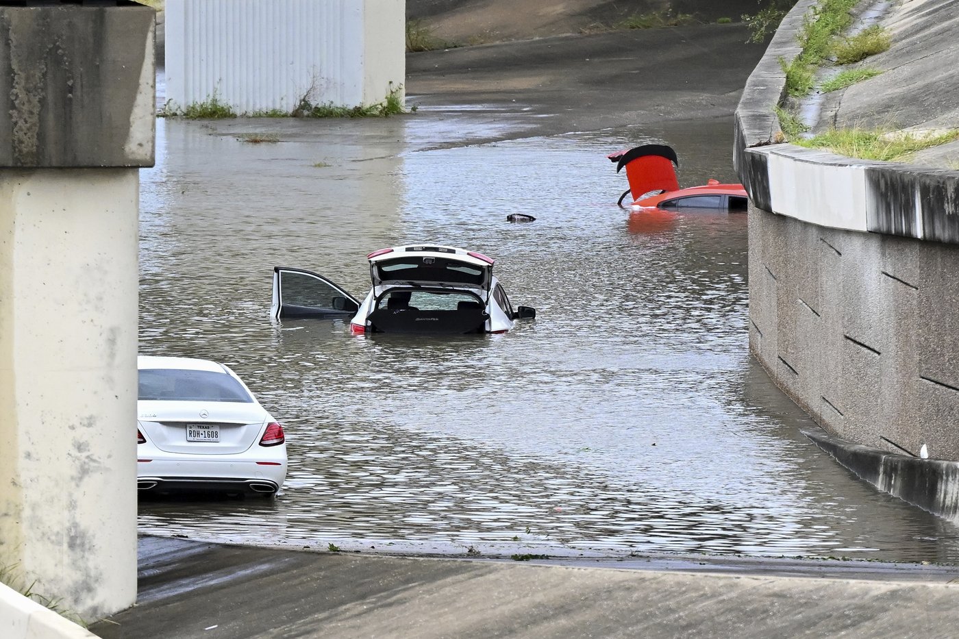 Béryl laisse la région de Houston dans la désolation et se dirige vers le nord