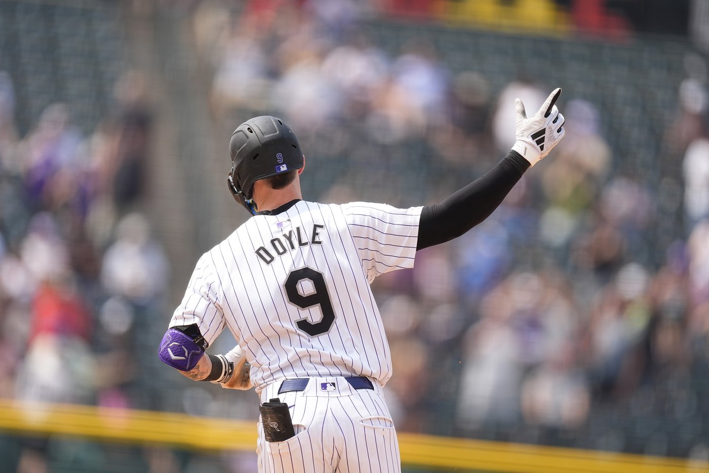 Un 1er grand chelem pour Brenton Doyle, les Rockies gagnent 20-7 contre les Red Sox