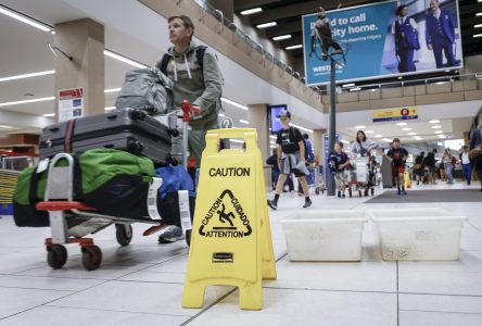 L’aéroport de Calgary a été endommagé par la grêle et la pluie