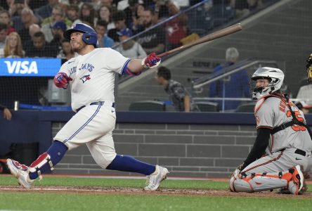 Un circuit de trois points de Kirk propulse les Blue Jays face aux Orioles