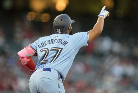 Kevin Gausman et Vladimir Guerrero fils aident les Blue Jays à vaincre les Angels 6-1