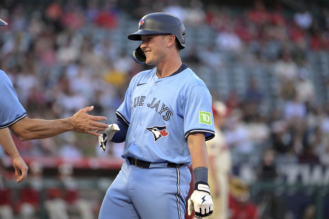 Francis brille, Wagner frappe 3 coups sûrs à ses débuts et les Blue Jays gagnent 4-2