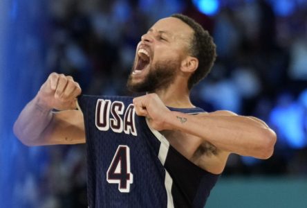 Curry obtient une prolongation de contrat de 63 M $ pour 2026-27