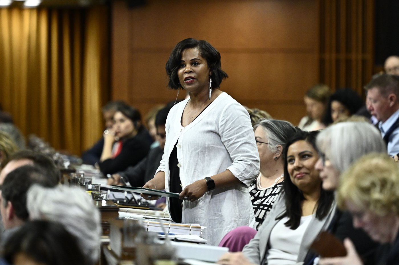 La ministre des Femmes refuse de commenter le comportement de la députée Vandenbeld