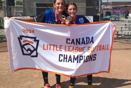 Deux joueuses de Saint-Jean aux Séries mondiales de softball