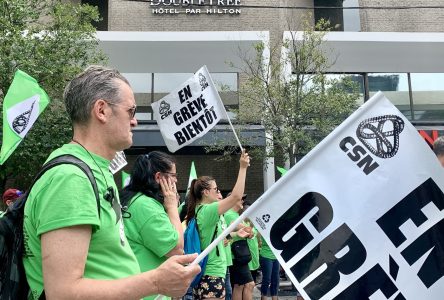 Les syndiqués de 23 hôtels à travers le Québec tiennent une journée de grève