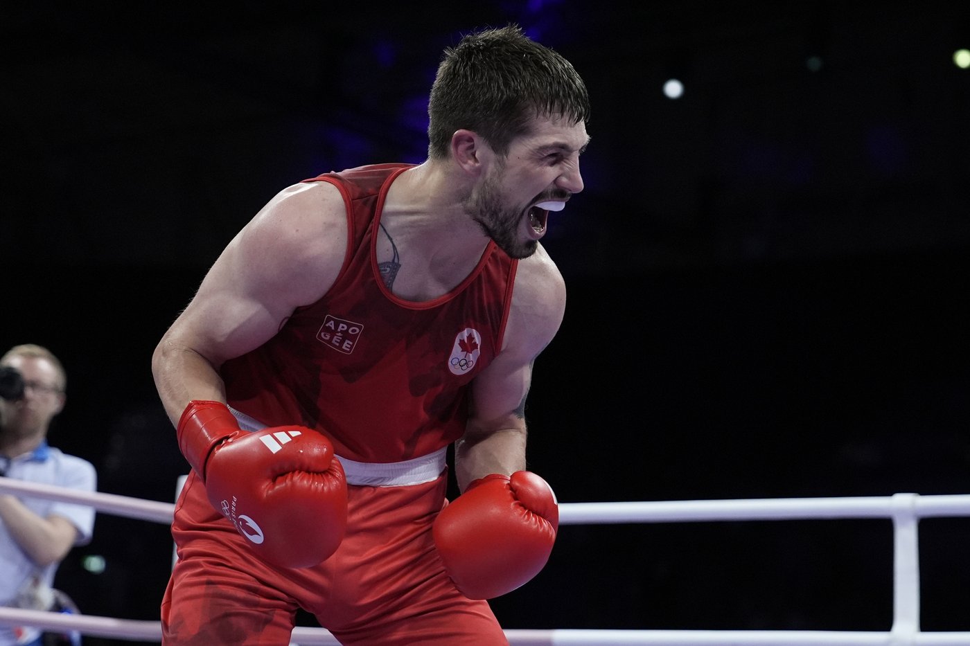 Le Canadien Wyatt Sanford perd en demi-finale, mais gagne le bronze en boxe masculine