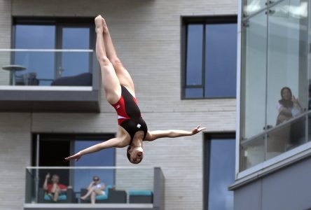 La Québécoise Simone Leathead et la série Red Bull Cliff Diving débarquent à Montréal