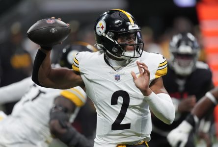 Justin Fields mène les Steelers à une victoire de 18-10 face aux Falcons