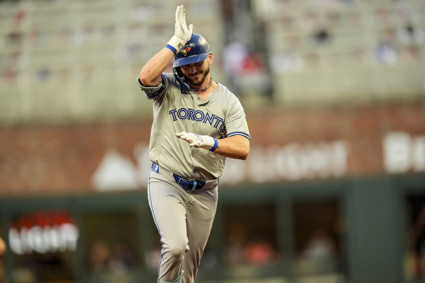 Spencer Horwitz et Jose Berrios aident les Blue Jays à gagner 9-5 contre les Braves