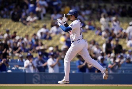 Ohtani frappe son 46e circuit dans une victoire de 4-0 des Dodgers face aux Guardians