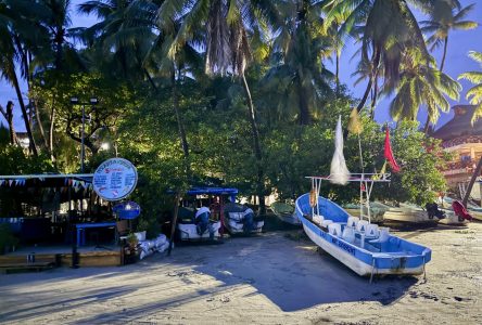 La tempête tropicale John frappe la côte du Pacifique Sud du Mexique