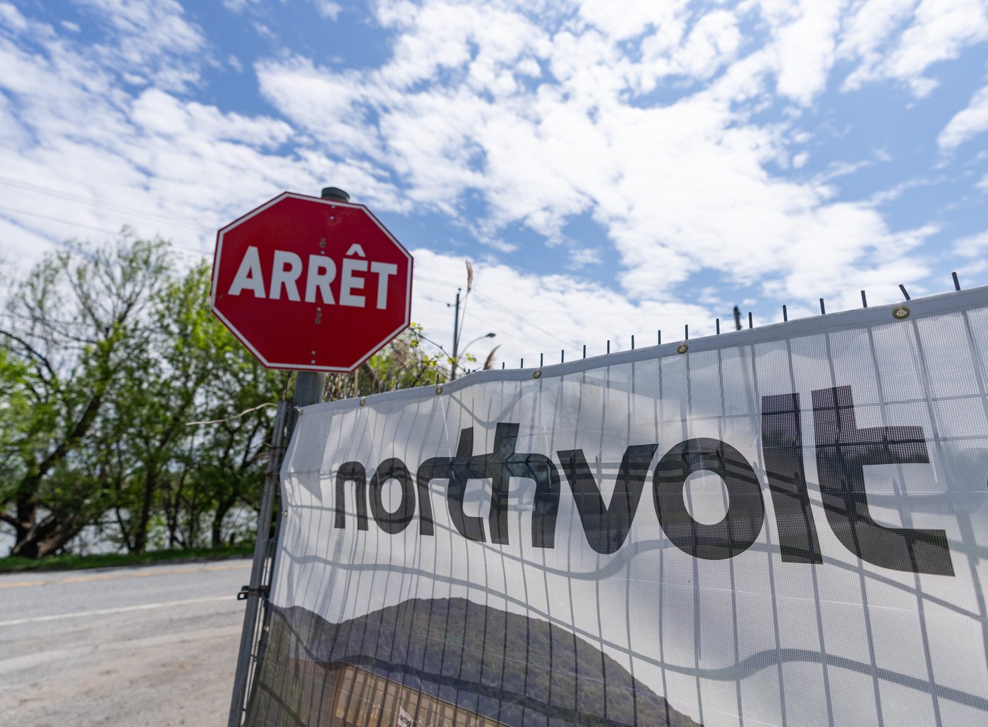 Northvolt congédiera 1600 personnes en Suède; l’usine québécoise est maintenue