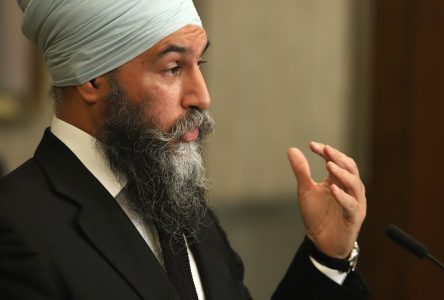 Singh justifie son retrait de l’entente avec les libéraux en attaquant Poilievre