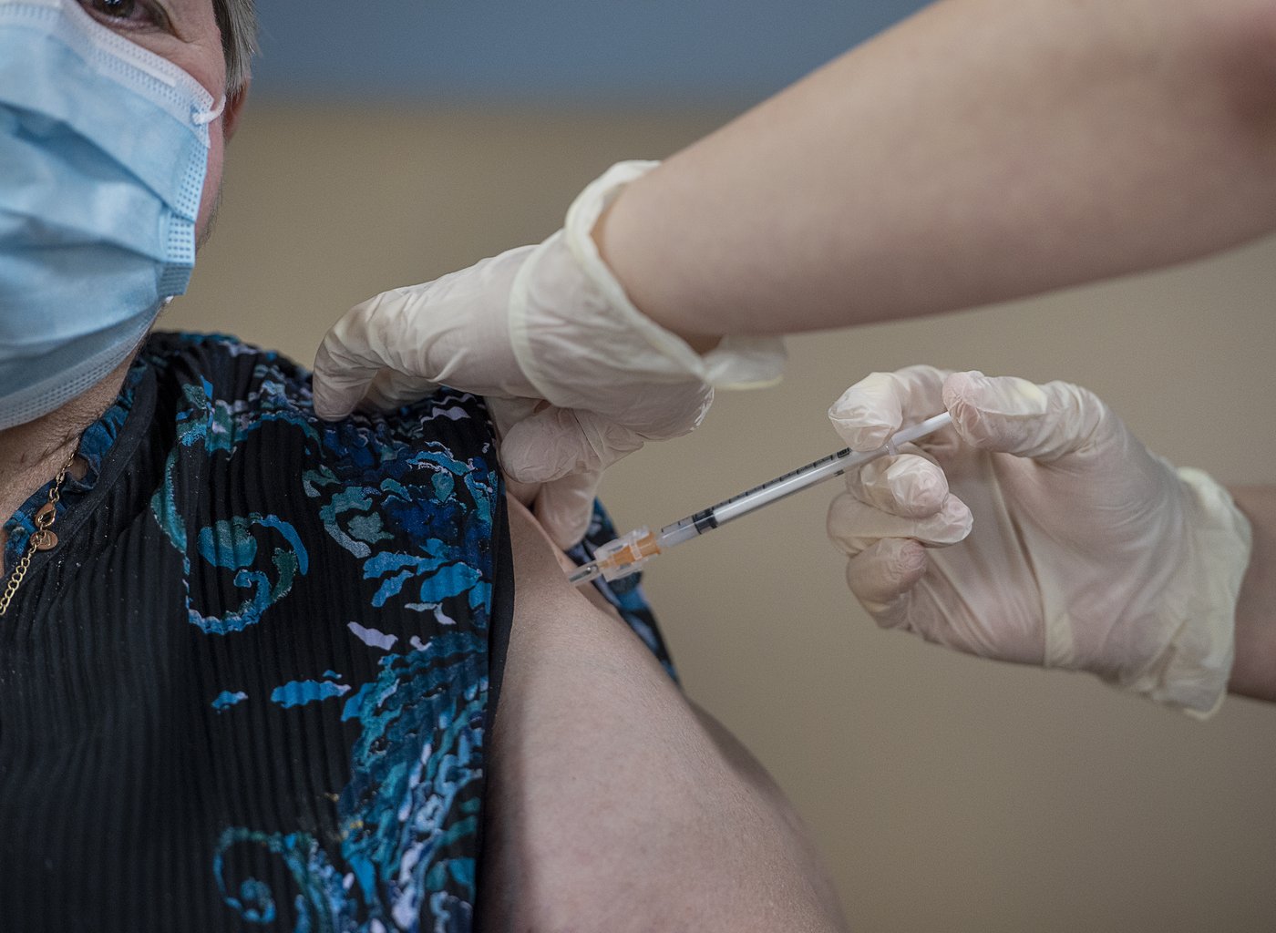 Santé Canada approuve le vaccin mis à jour de Novavax contre la COVID-19