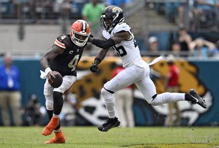 Deshaun Watson marque un touché et les Browns battent les Jaguars 18-13