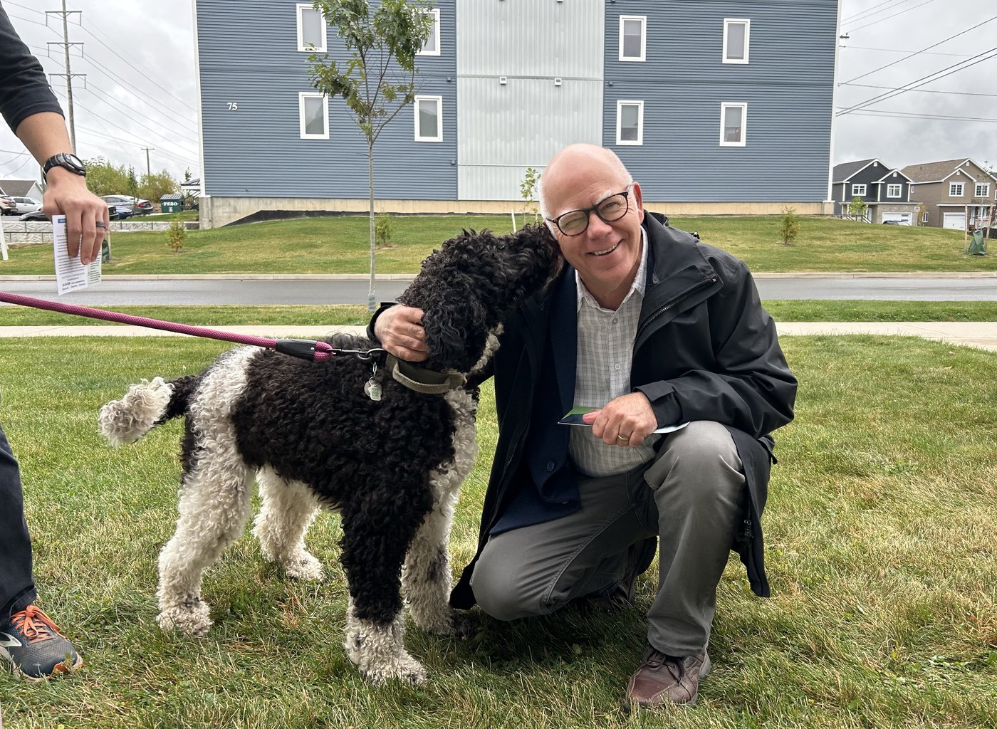 Le chef des Verts pourrait détenir les clés du pouvoir au Nouveau-Brunswick