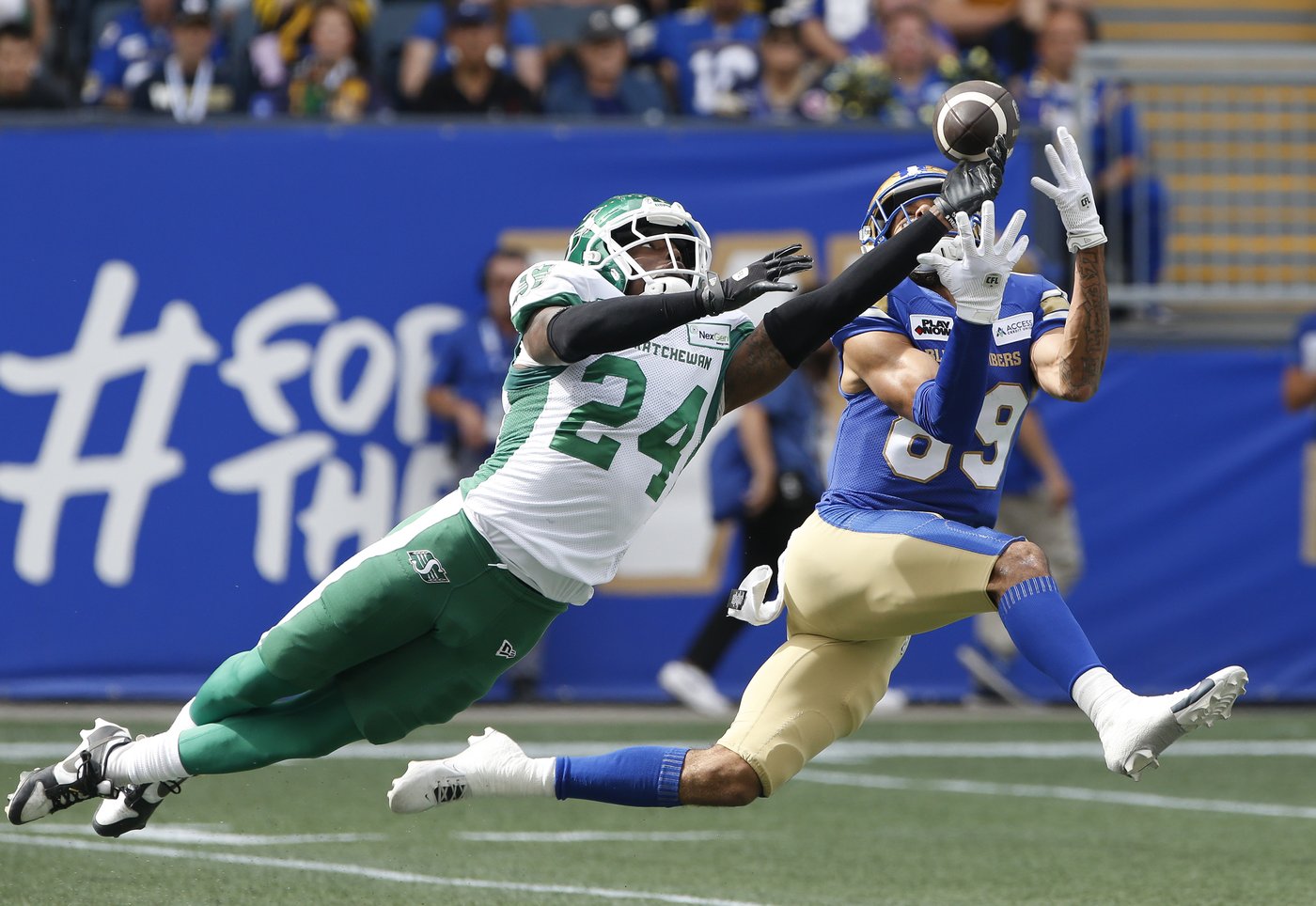 Les Blue Bombers grimpent au sommet dans l’Ouest en défaisant les Roughriders 26-21