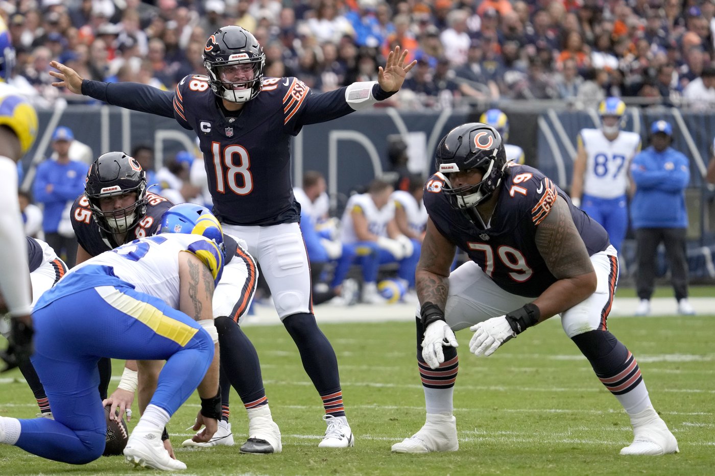 Le quart Caleb Williams et les Bears s’imposent contre les Rams, 24-18