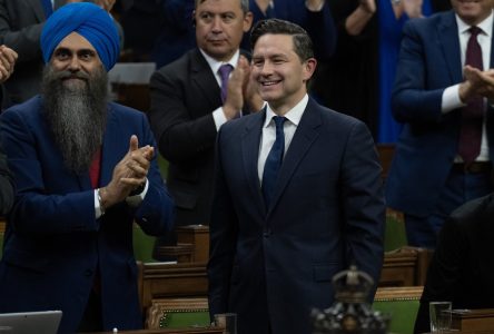 Poilievre dépose une deuxième motion de censure pour faire tomber les libéraux