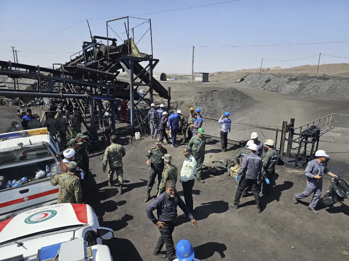 Explosion dans une mine de charbon de l’Iran: au moins 34 morts et 17 blessés