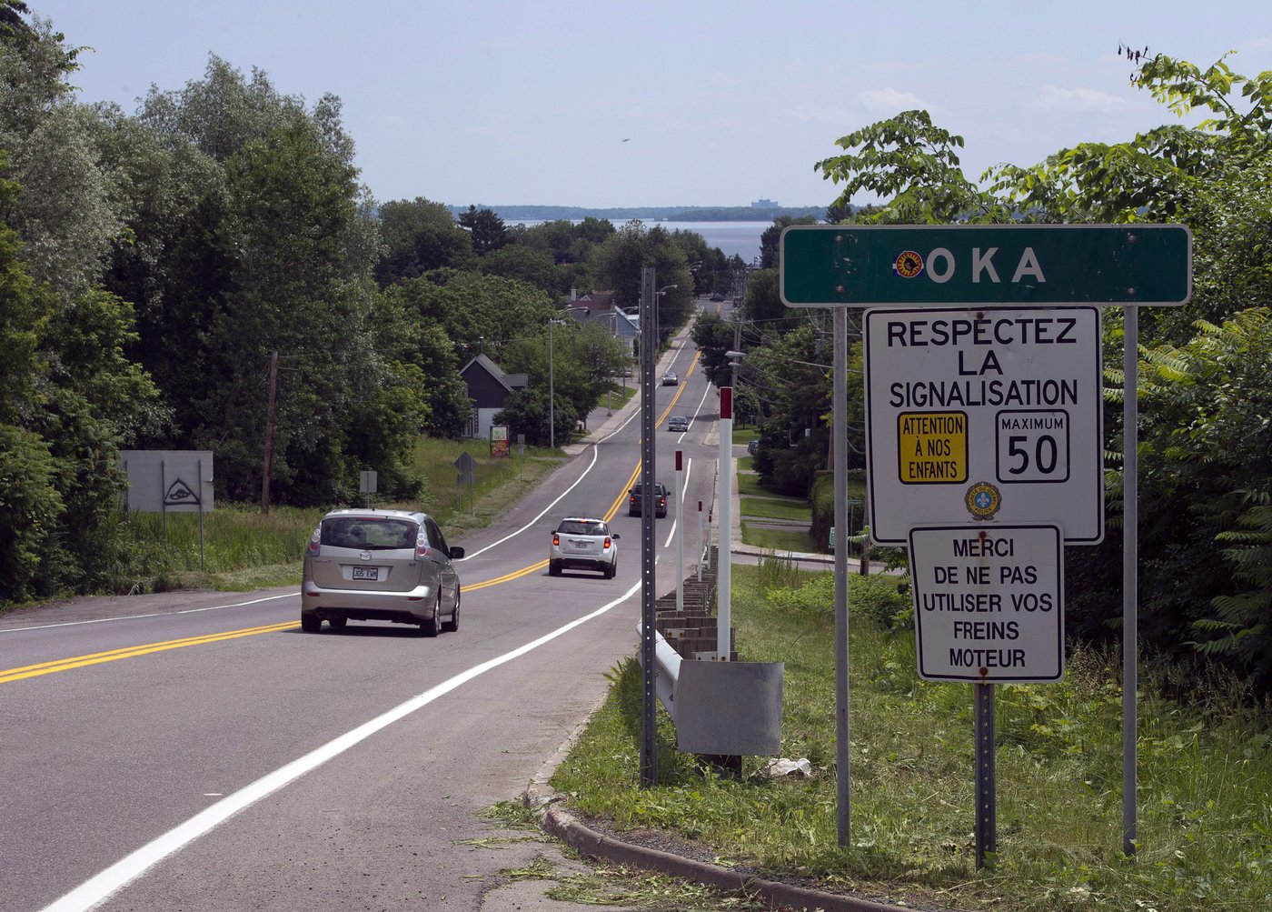 Québec prélève des échantillons de sol de camions qui se rendent à Kanesatake