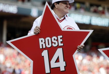 Pete Rose, le meneur du baseball majeur pour les coups sûrs, est décédé à 83 ans