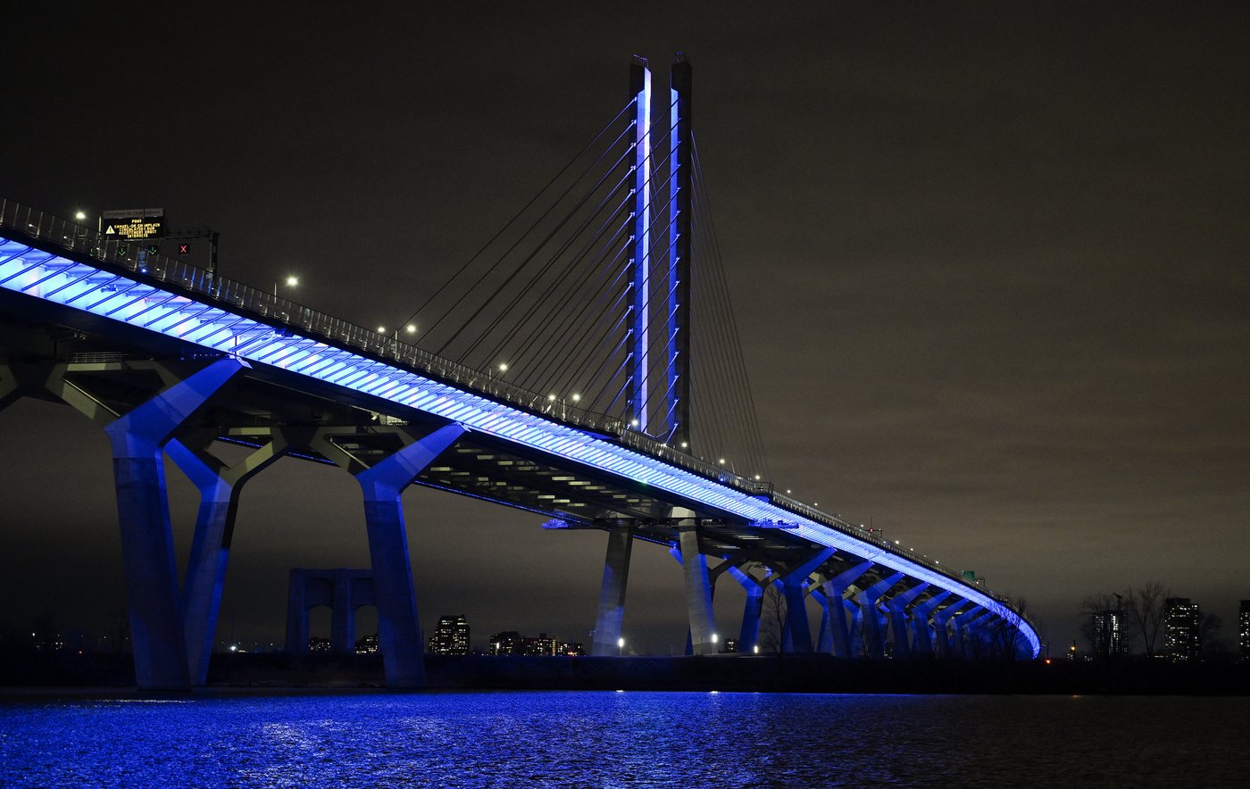 Cinq arrestations pour effraction sur le pont Samuel-De Champlain