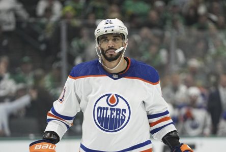 Evander Kane ratera de 5 à 6 mois d’activités après une opération réussie