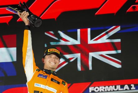 Lando Norris remporte aisément le GP de Singapour et s’approche de Max Verstappen