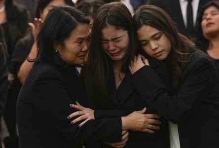 Alberto Fujimori est enterré à Lima après trois jours de deuil national