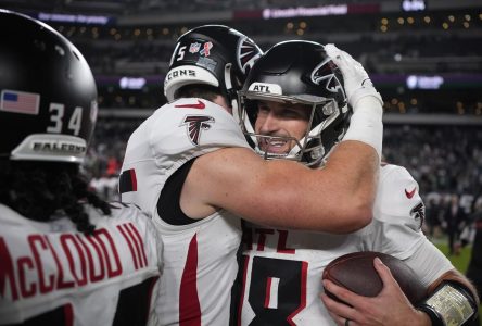 Les Falcons ont le dessus sur les Eagles 22-21 dans une fin de match excitante