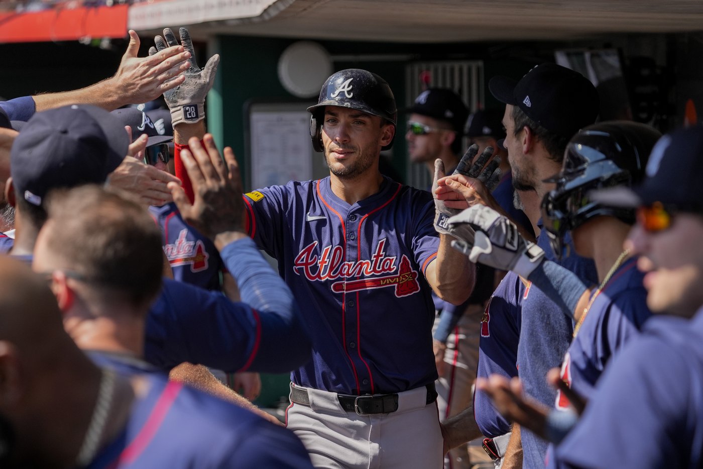 Olson et Sale en vedette dans un gain écrasant des Braves face aux Reds, 15-3